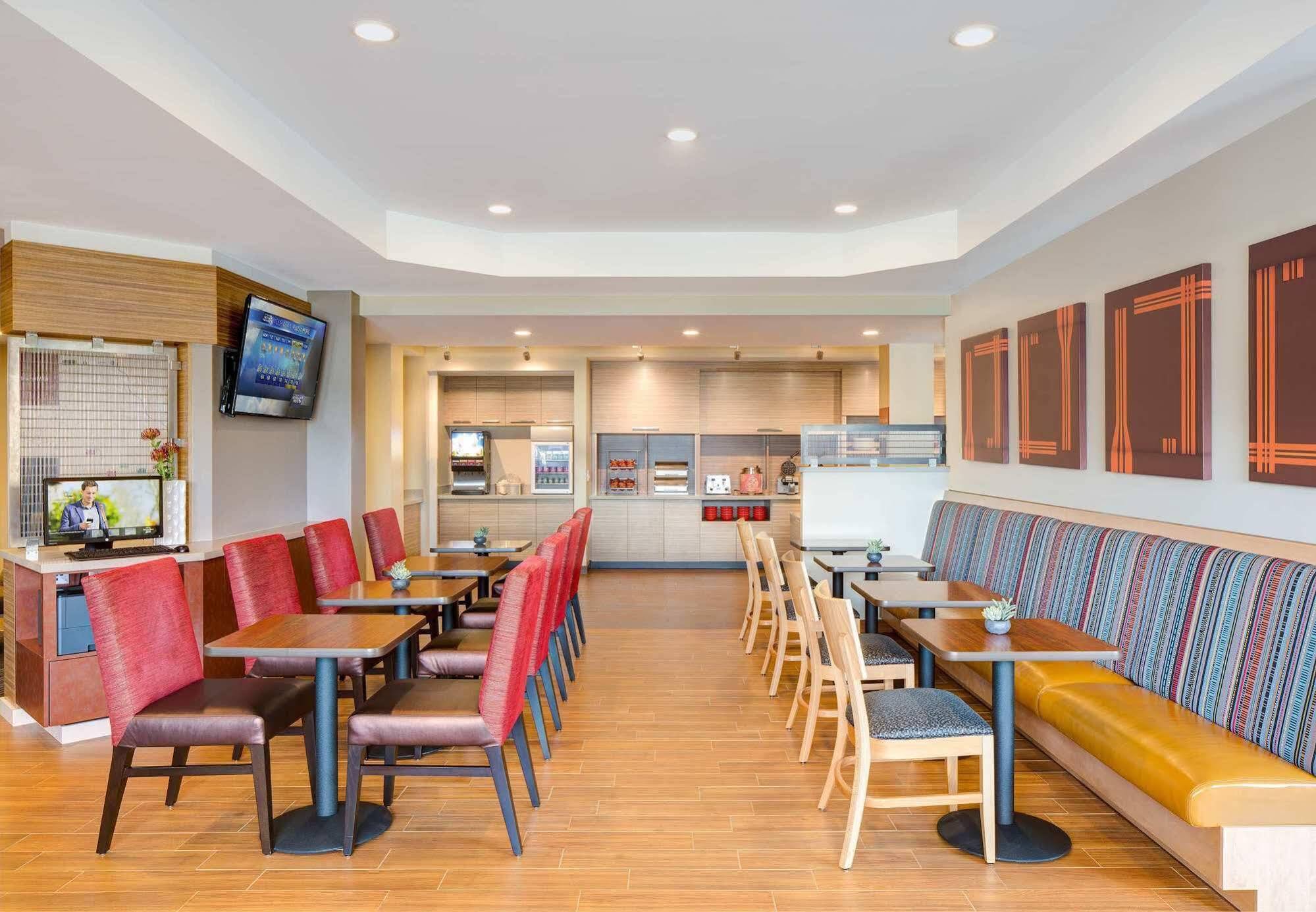 Towneplace Suites By Marriott Austin Round Rock Exterior photo